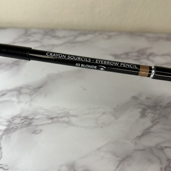 Givenchy Eyebrow Pencil in 02 Blonde - Picture 3 of 5